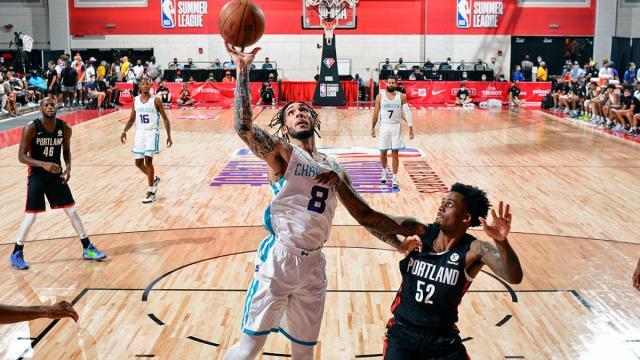 科普一下-二球：在中国偷窃一事不会困扰我 一直相信能打NBA